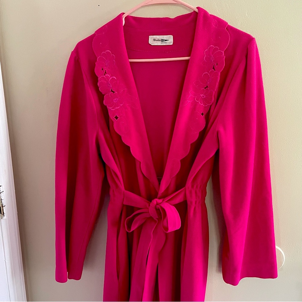 Vintage Pink Dressing Gown/ robe/ house coat